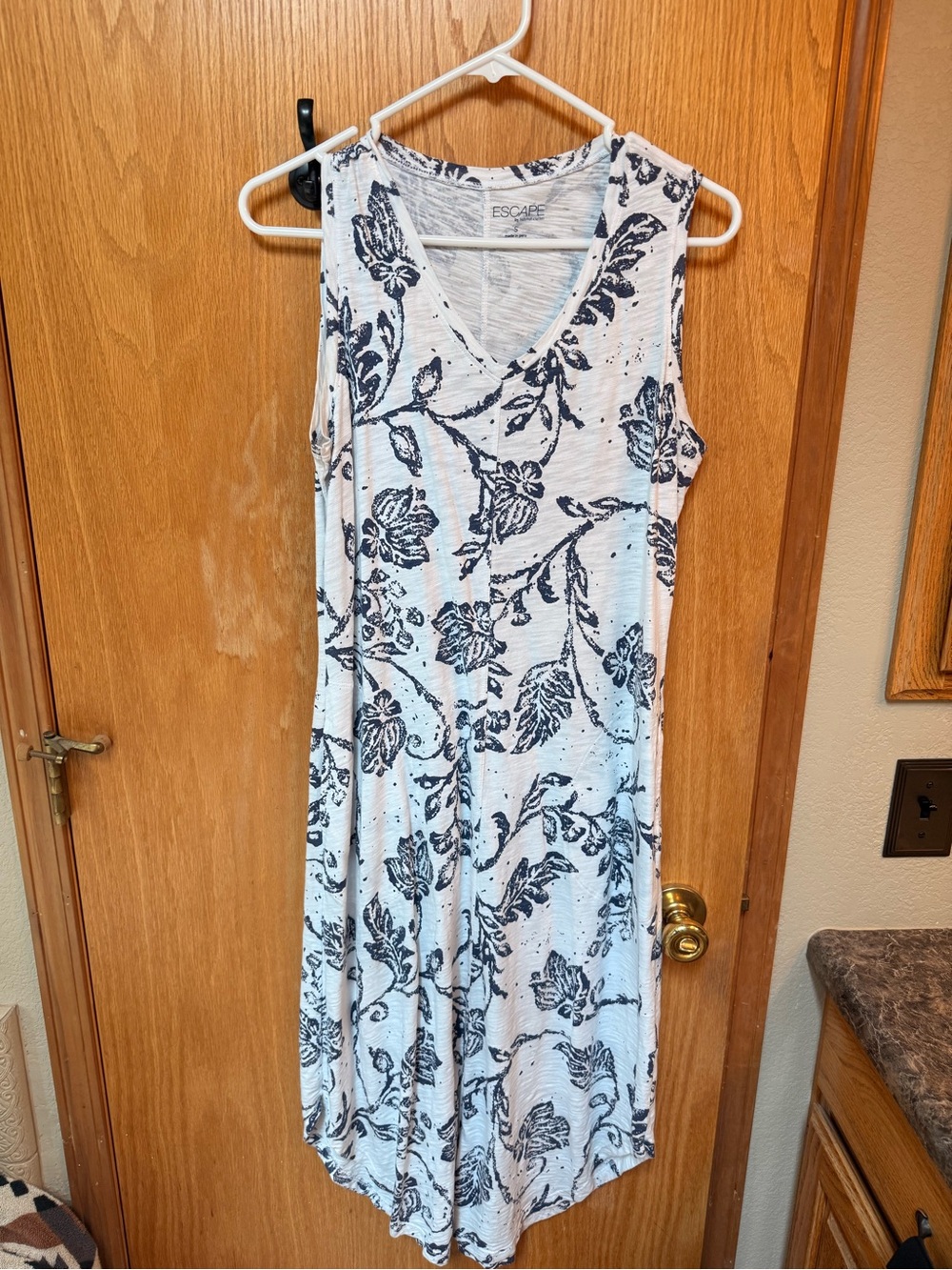 ESCAPE White & Navy Floral V-Neck Midi Dress